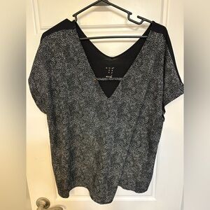 a new day Black and White V-Neck Blouse